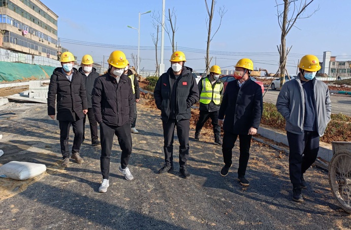 南昌市政建設(shè)集團(tuán)領(lǐng)導(dǎo)班子深入項目一線開展節(jié)前督導(dǎo)慰問