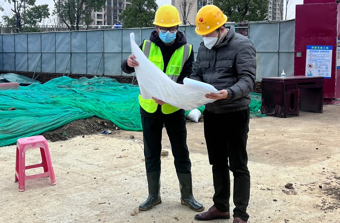 南昌市政建設(shè)集團(tuán)領(lǐng)導(dǎo)班子深入項目一線開展節(jié)前督導(dǎo)慰問