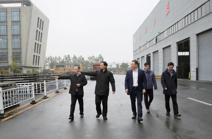 市政公用集團(tuán)黨委副書(shū)記、總經(jīng)理萬(wàn)義輝到市政遠(yuǎn)大公司調(diào)研指導(dǎo)