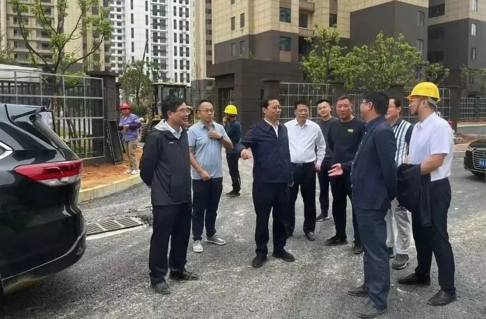 萬義輝到秦坊安置房、杭州路項目調(diào)研