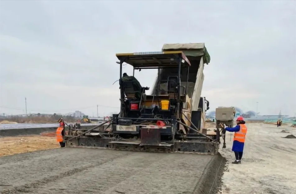 市政建設重點工程攻堅｜云翔大道路基填方85%與廣州路東延北半幅通車沖刺